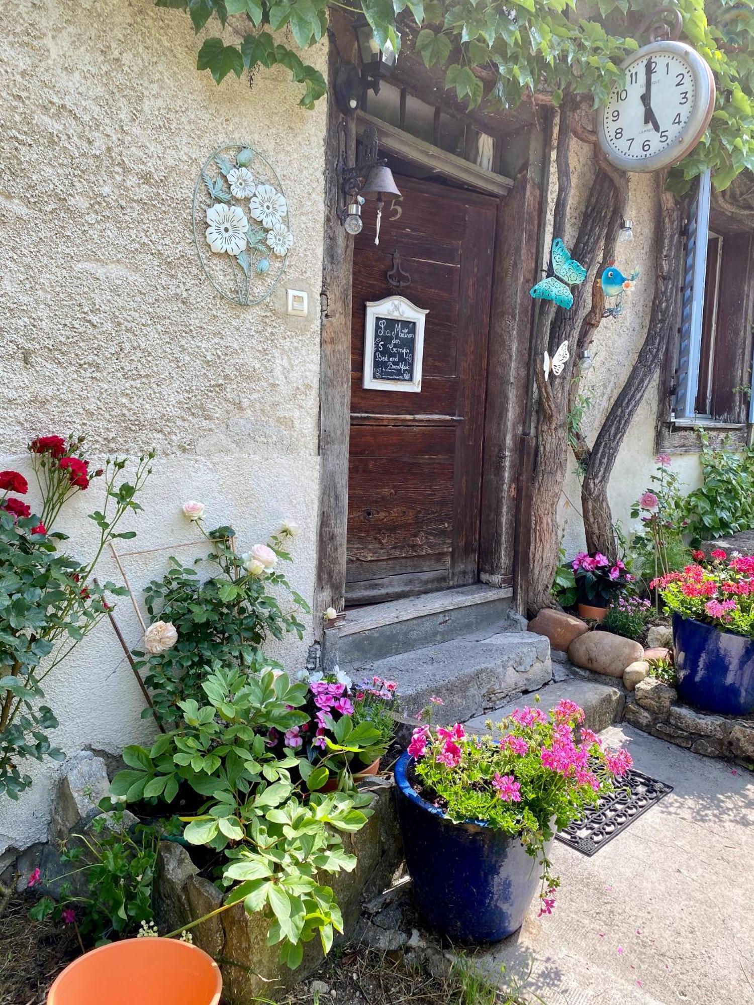 B&B De Charme La Maison Des 5 Temps Ferrette Ruang foto